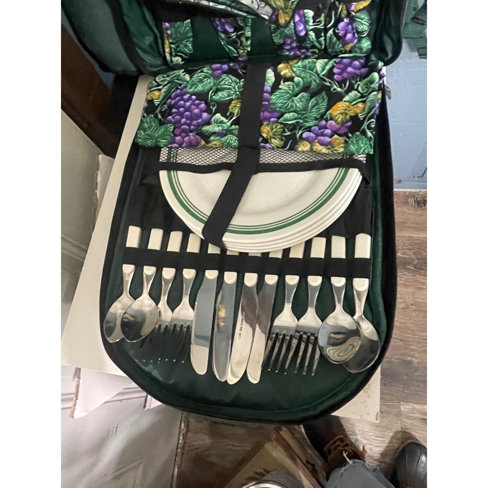 Picnic Time Green Backpack Picnic Set Service For 4 Cutting Board Wine Opener - Picture 2 of 11